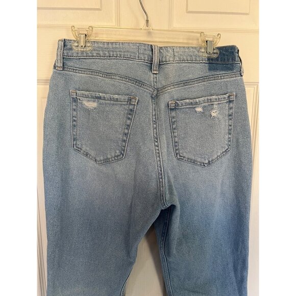 Hollister Distressed Curvy High-Rise Mom Jean Medium Wash Size 9 Short - Picture 5 of 8